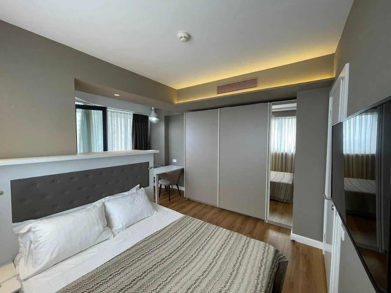 Skyline Apartments 巴统